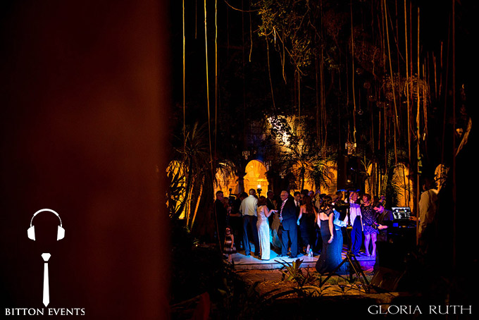 Ancient-Spanish-Monastery-Wedding-Pictures-Florida(15)